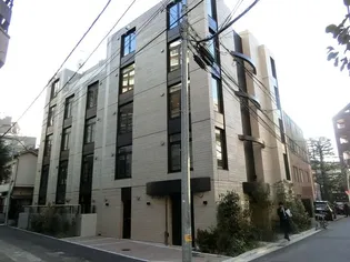 東京都港区南麻布2【マンション】の外観