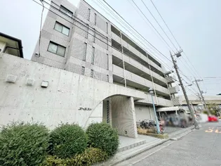 オーネストの画像