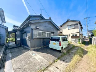 新潟県三条市西四日町2【一戸建】の外観