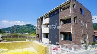 カルム・カーサ【3階】の外観