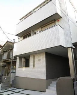 プラージュ早稲田【2階】の外観