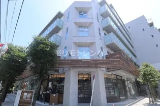 カスタリア中目黒【3階】の外観