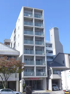 SEVEN COURTの画像