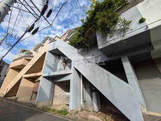 神奈川県横浜市戸塚区戸塚町【一戸建】の外観