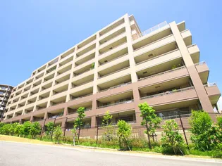大阪府豊中市新千里東町2【マンション】の外観