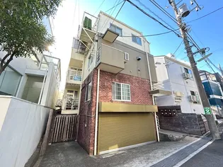 東京都世田谷区下馬1【マンション】の外観