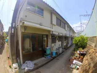 兵庫県川西市寺畑1【一戸建】の外観