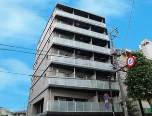 東京都新宿区西落合1【マンション】の外観