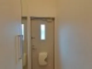 スパジオ参番館【2階】の玄関