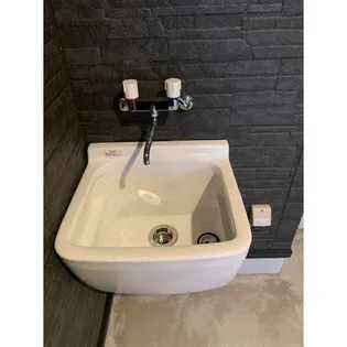 プレミアムガレージ陽東【2階】の内装