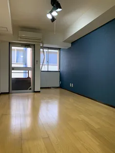 シャルマン赤坂【3階】の外観