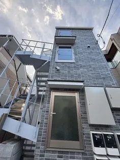 東京都中野区中野1【アパート】の外観