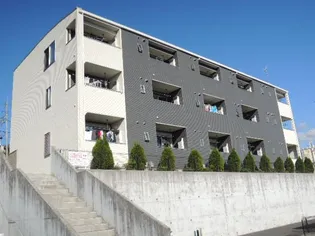 クイーン・ヒルズ【1階】の外観