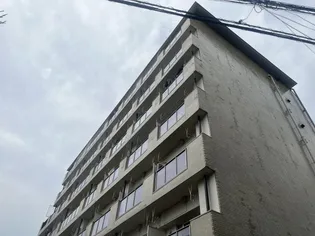 東京都世田谷区世田谷4【マンション】の外観