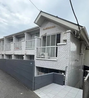 クレール新百合【1階】の外観