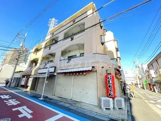 メゾンカネキューの画像