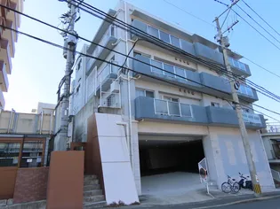 ALUCIA【3階】の外観