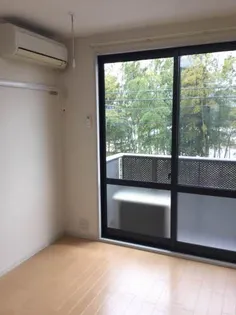 ロイヤルグリーンハイツ【2階】の内装