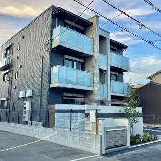 alegria【3階】の外観