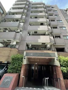 東京都港区麻布十番3【マンション】の外観