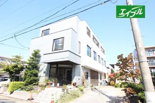 グリ-ンデル鶴里【3階】の外観