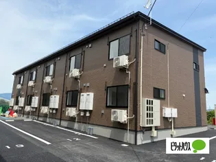 山形県東根市本丸西2【アパート】の外観