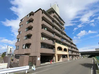 ロイヤルパレス富沢東【2階】の外観