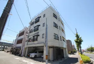 ラルーチェの画像