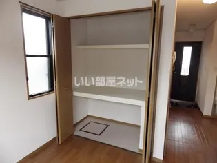 メゾンボザールII【2階】の内装