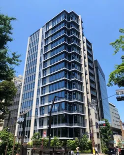 ザ・パークハウス新宿御苑【11階】の外観