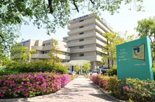 カラスヤマテラスEWの周辺