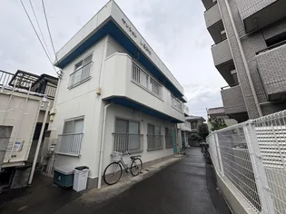 マンションしらかわ【1階】の外観