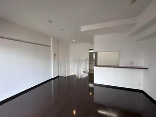 MM Hills Place横濱の居間