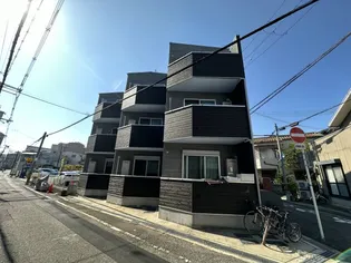 ウィズダムヒル新高【3階】の外観