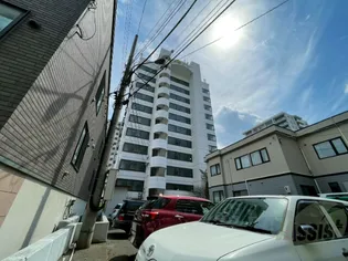 サングローリー【8階】の外観