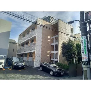 レオパレスレインボー【3階】の外観