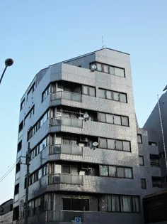 オースミビル【5階】の外観