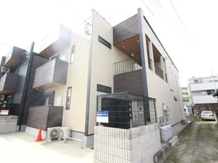 パインビレッジB棟の画像