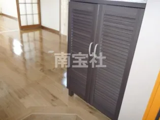 シャイン90【2階】の玄関