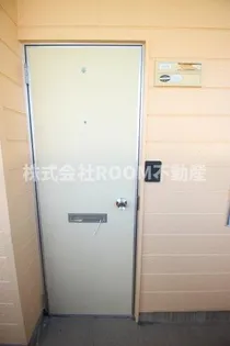 第2コアサンハイツ【2階】の玄関