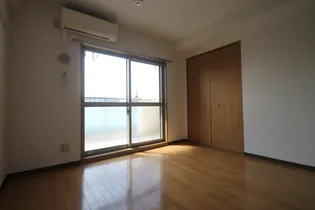 オーク・アベニュー【2階】の内装