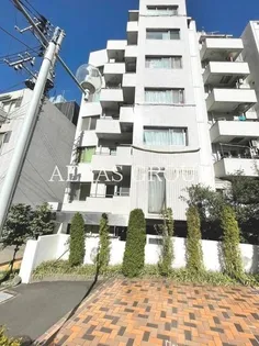 ソフトタウン赤坂【1階】の外観