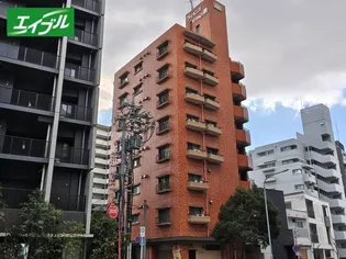 ライオンズマンション泉【3階】の外観