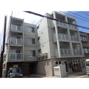 ジェンティーレ宮の森の画像