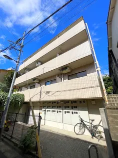 クリスタルハイム護国寺【1階】の外観