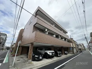 ラ ブリューヌの画像