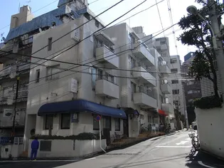 ソフトタウン赤坂【6階】の外観