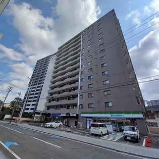 ウエストプラザ花京院【2階】の外観