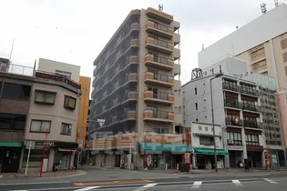 メゾン・ラフィーネ【4階】の外観