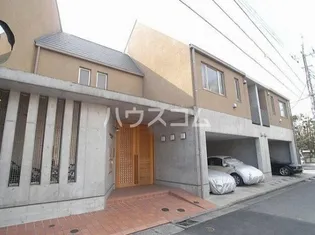CRESCENT COURTの画像